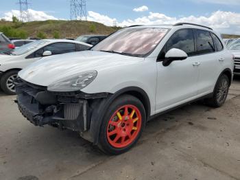  Salvage Porsche Cayenne