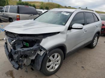  Salvage Kia Sorento