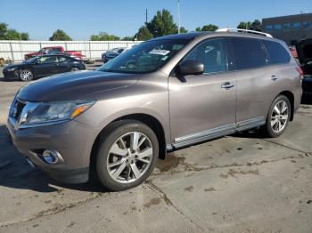  Salvage Nissan Pathfinder