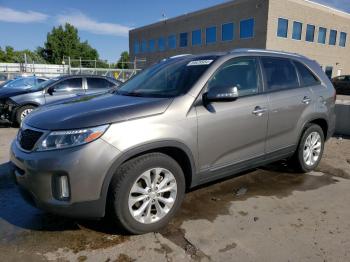  Salvage Kia Sorento