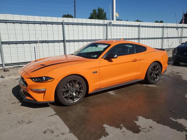  Salvage Ford Mustang