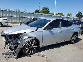  Salvage Nissan Altima