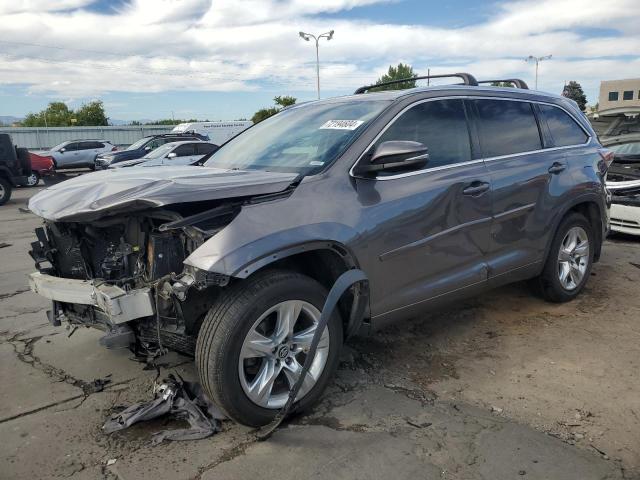  Salvage Toyota Highlander