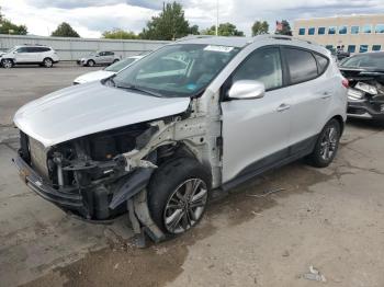  Salvage Hyundai TUCSON