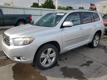  Salvage Toyota Highlander