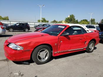  Salvage Ford Mustang