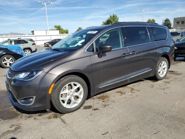  Salvage Chrysler Pacifica