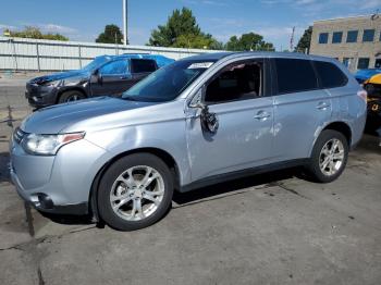  Salvage Mitsubishi Outlander