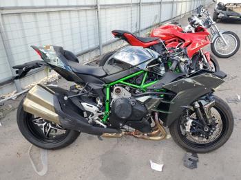  Salvage Kawasaki Zx1002