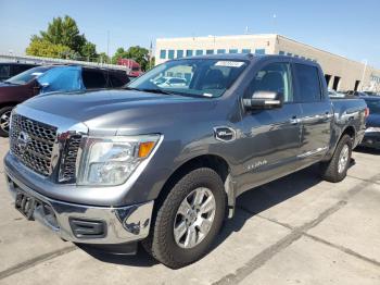  Salvage Nissan Titan