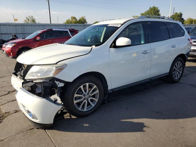  Salvage Nissan Pathfinder