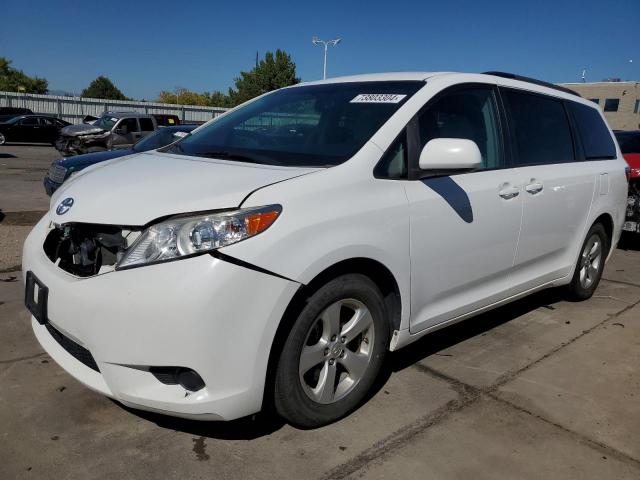  Salvage Toyota Sienna