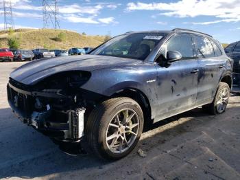  Salvage Porsche Cayenne