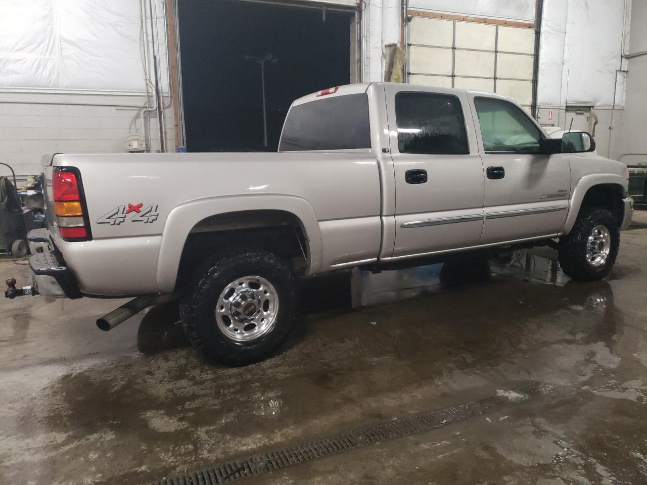 GMC Sierra K2500 Heavy Duty Image 12