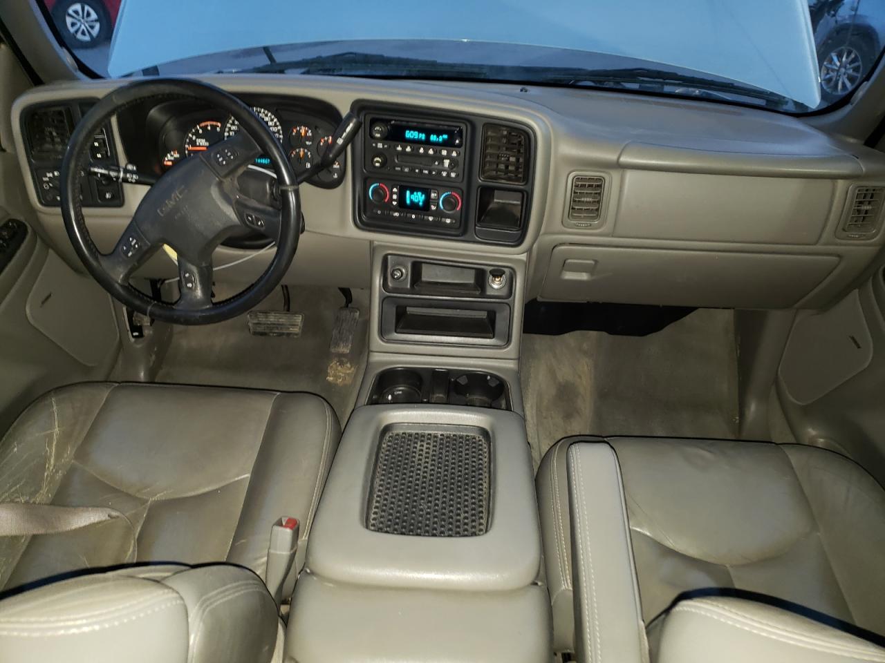 GMC Sierra K2500 Heavy Duty Image 11