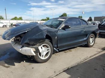  Salvage Ford Mustang