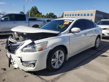  Salvage Nissan Altima