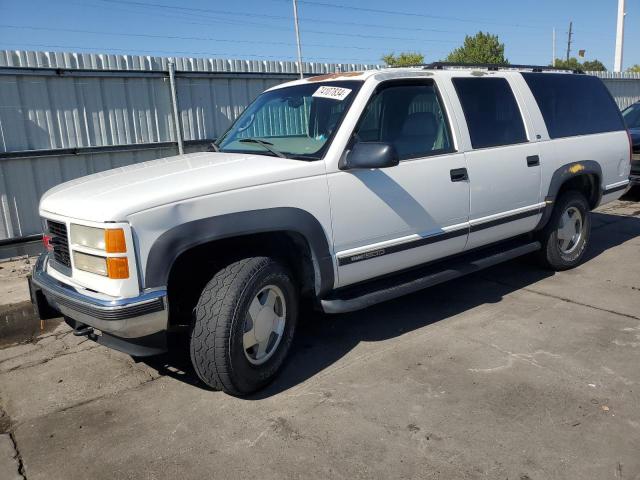  Salvage GMC Suburban