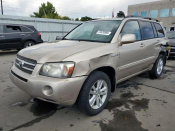  Salvage Toyota Highlander