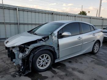  Salvage Toyota Prius