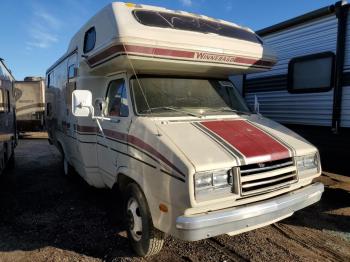  Salvage Winnebago P30