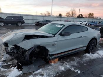  Salvage Ford Mustang