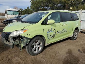  Salvage Toyota Sienna