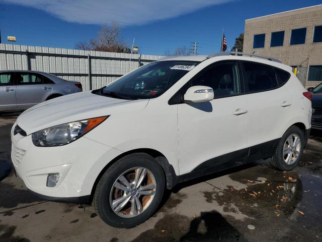  Salvage Hyundai TUCSON