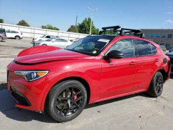  Salvage Alfa Romeo Stelvio