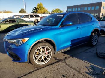  Salvage Alfa Romeo Stelvio