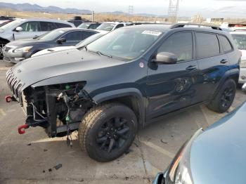  Salvage Jeep Cherokee