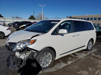  Salvage Toyota Sienna