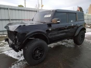  Salvage Ford Bronco