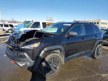  Salvage Jeep Cherokee