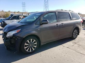  Salvage Toyota Sienna