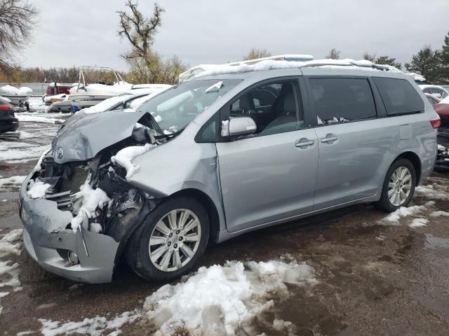  Salvage Toyota Sienna