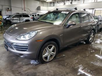  Salvage Porsche Cayenne