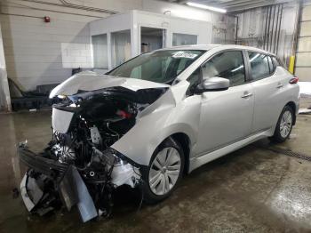  Salvage Nissan LEAF