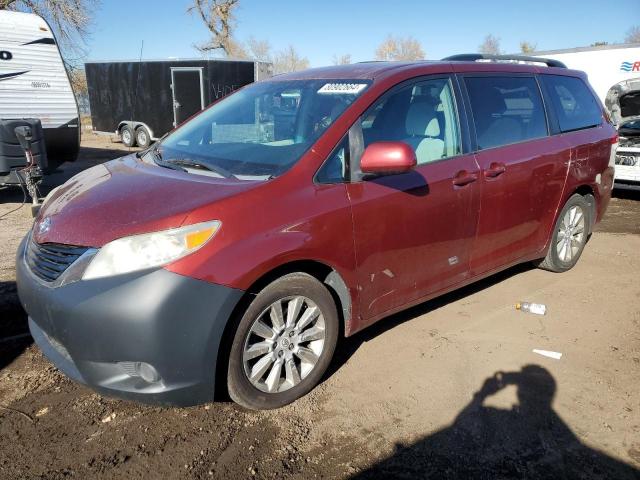  Salvage Toyota Sienna