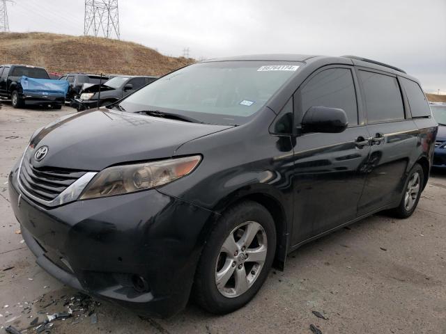  Salvage Toyota Sienna