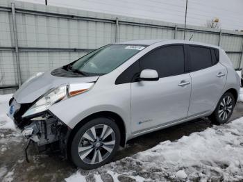  Salvage Nissan LEAF