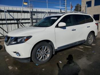  Salvage Nissan Pathfinder