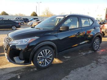  Salvage Nissan Kicks