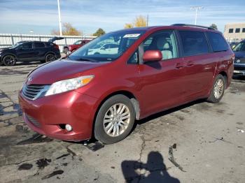  Salvage Toyota Sienna