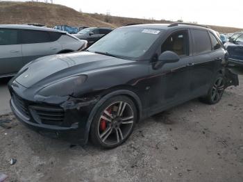  Salvage Porsche Cayenne