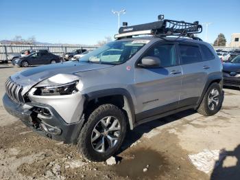  Salvage Jeep Cherokee