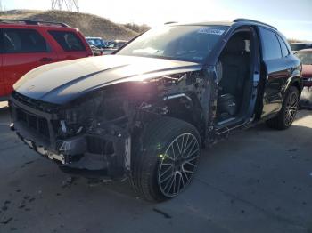  Salvage Porsche Cayenne