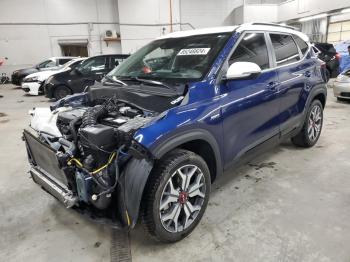  Salvage Kia Seltos