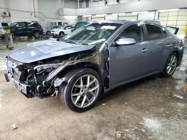  Salvage Nissan Maxima