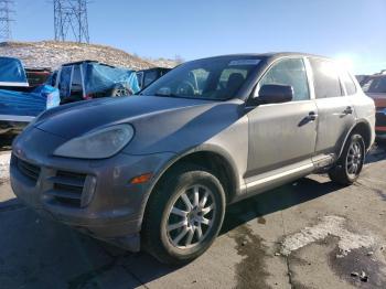  Salvage Porsche Cayenne